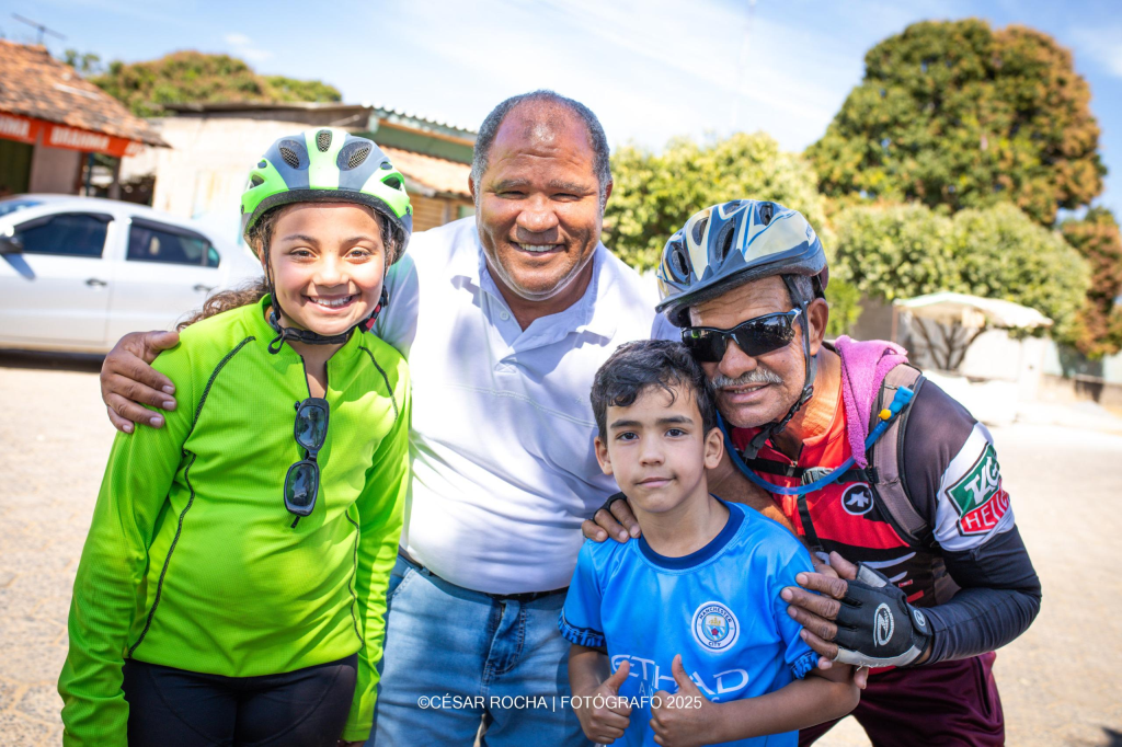Pedal dos Amigos 2025 movimenta Santo Hipólito com emoção e homenagens especiais
